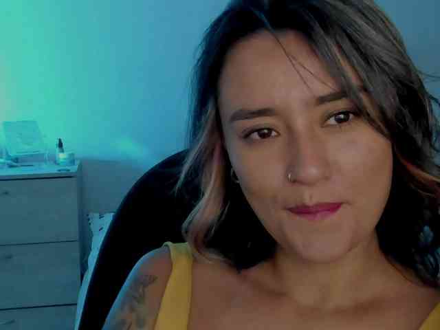 MilaGrey1 webcam