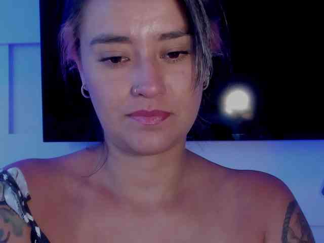 MilaGrey1 webcam