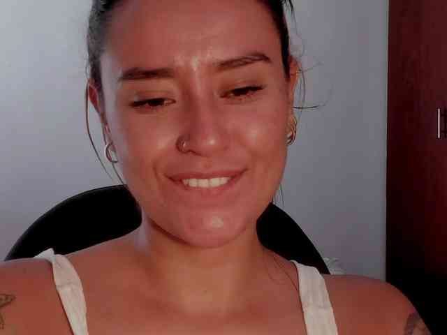 MilaGrey1 webcam