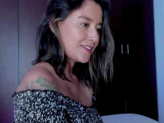 MilaGrey1 webcam