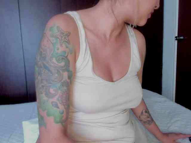 MilaGrey1 webcam