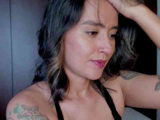 MilaGrey1 webcam