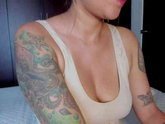 MilaGrey1 webcam