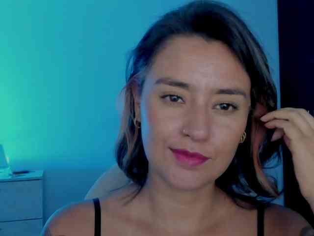 MilaGrey1 webcam