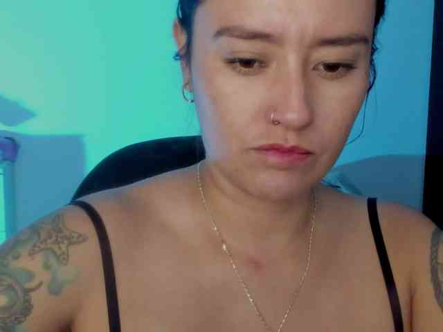 MilaGrey1 webcam
