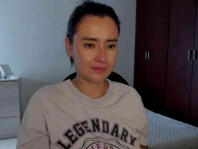 MilaGrey1 webcam