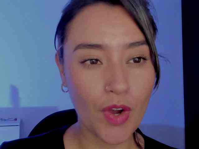 MilaGrey1 webcam