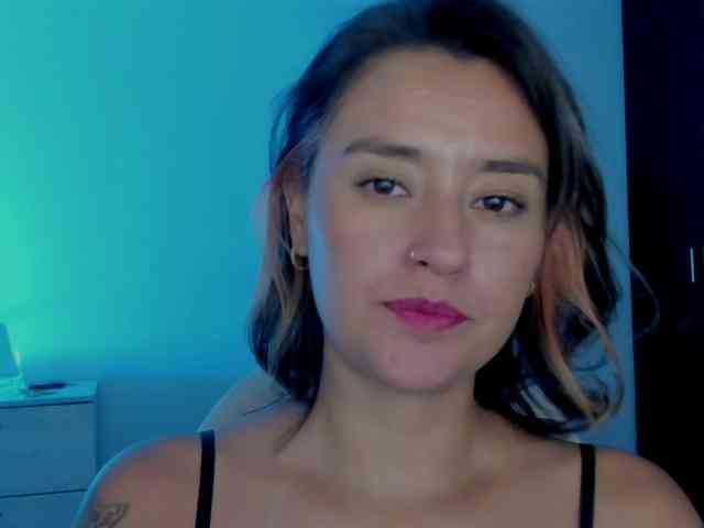 MilaGrey1 webcam
