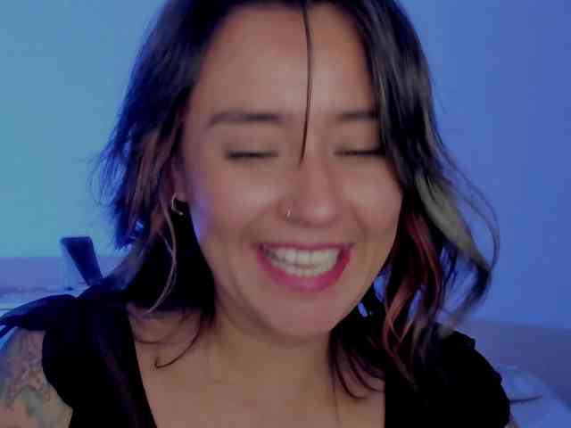 MilaGrey1 webcam
