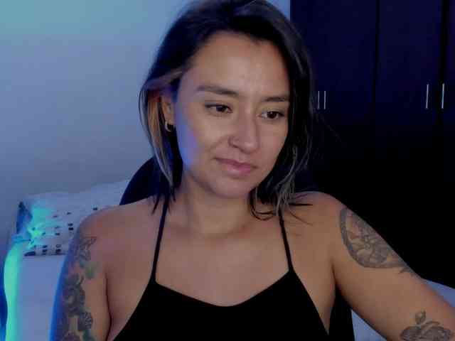 MilaGrey1 webcam