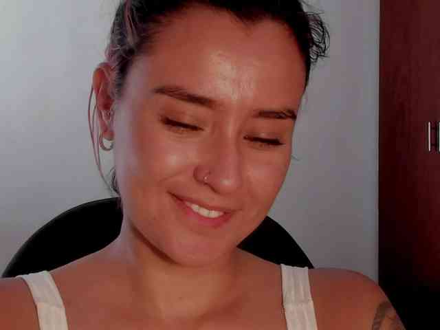 MilaGrey1 webcam