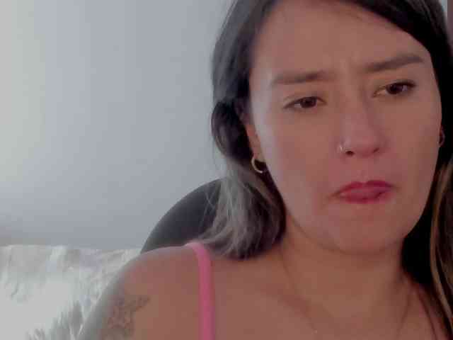MilaGrey1 webcam