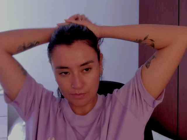 MilaGrey1 webcam