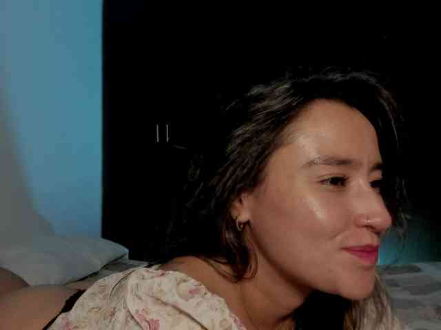 milagrey1 Live Webcam on BongaCams