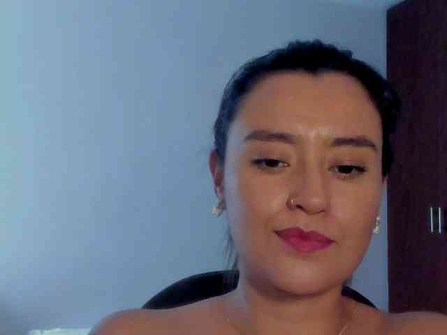milagrey1 Live Webcam on BongaCams