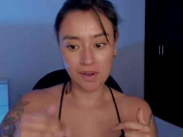 MilaGrey1 webcam