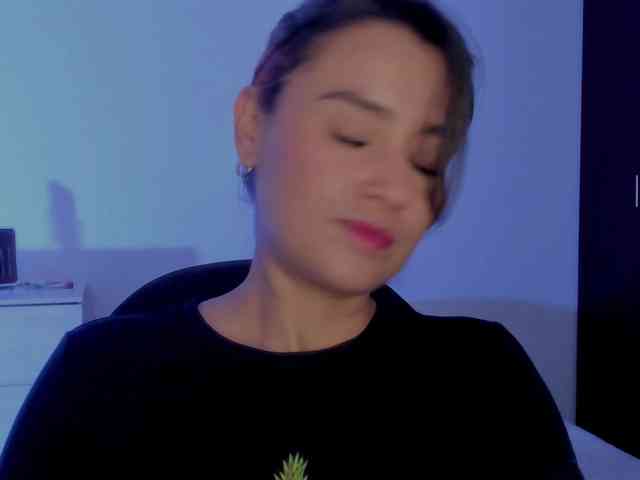 MilaGrey1 webcam