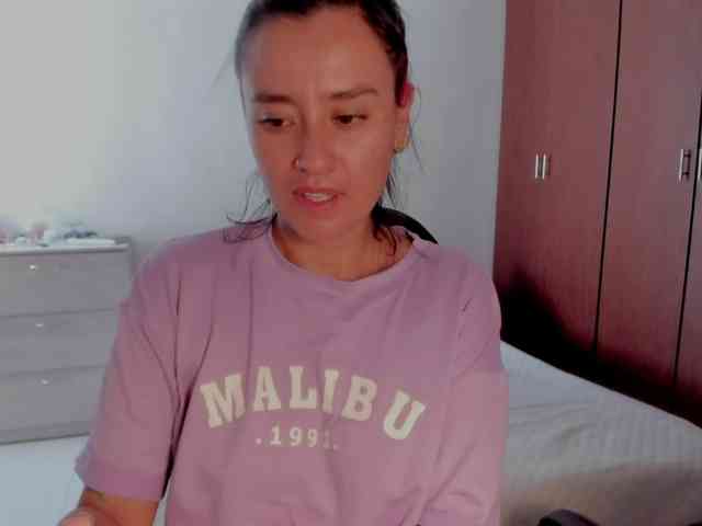 MilaGrey1 webcam