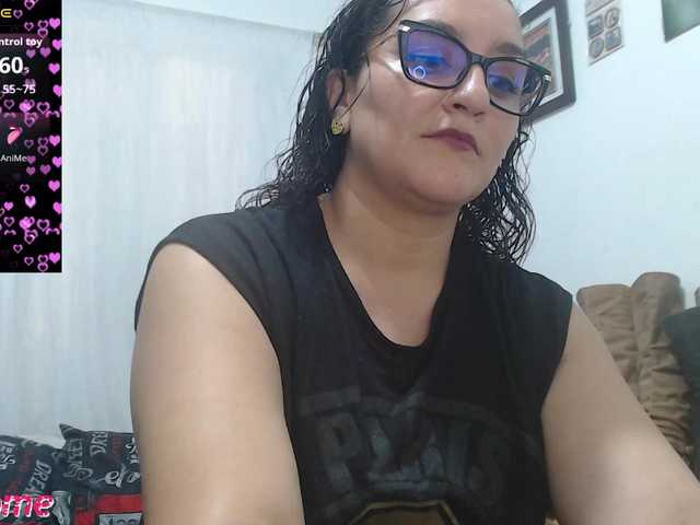 SaimaJayeb, une amatrice française avec qui discuter et avoir du sexe