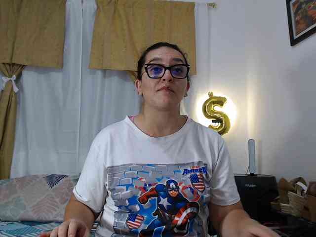 SaimaJayeb webcam