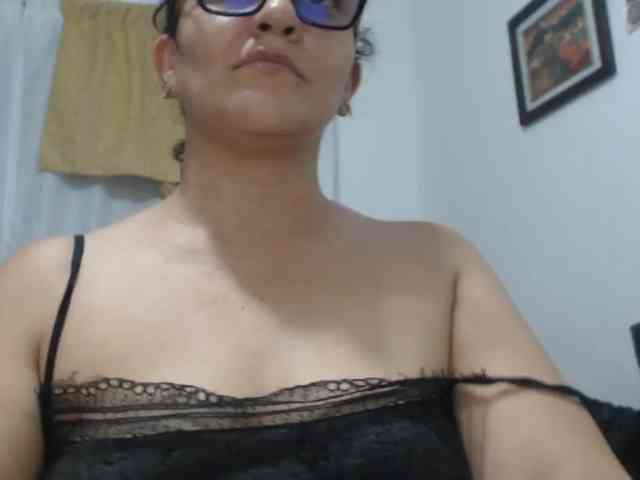 SaimaJayeb webcam