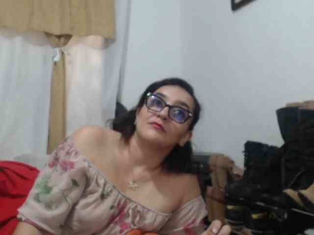 SaimaJayeb webcam