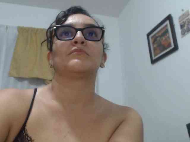 SaimaJayeb webcam