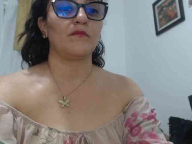 SaimaJayeb webcam