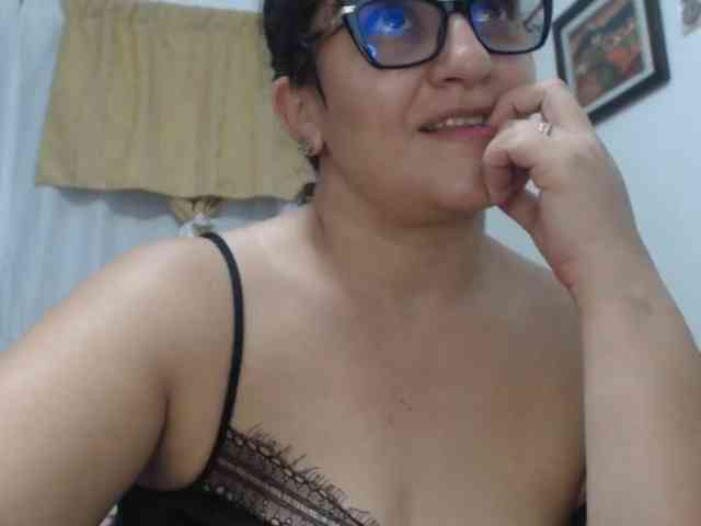 SaimaJayeb webcam