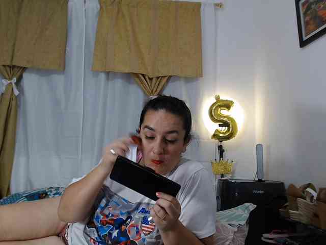 SaimaJayeb webcam