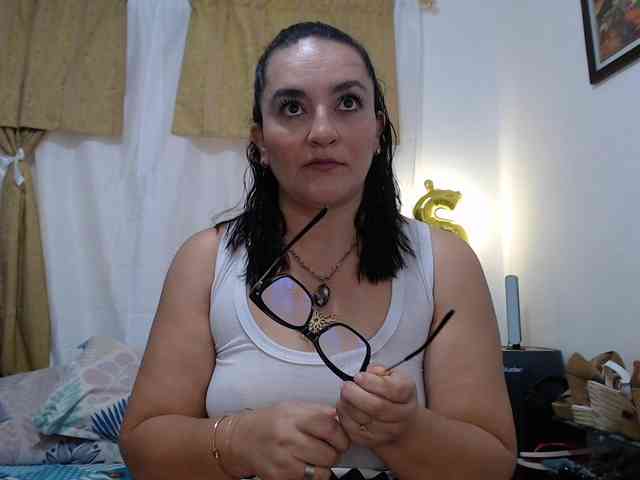 SaimaJayeb webcam