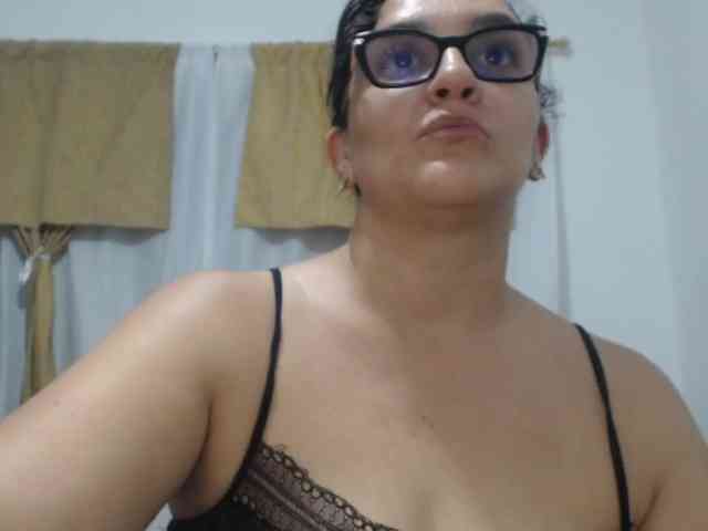SaimaJayeb webcam