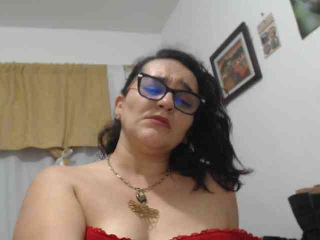 SaimaJayeb webcam
