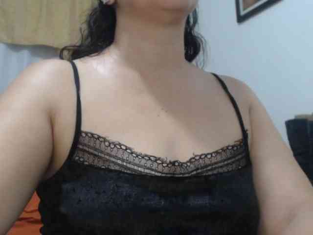 SaimaJayeb webcam