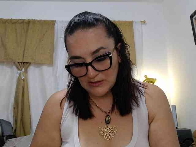 SaimaJayeb webcam