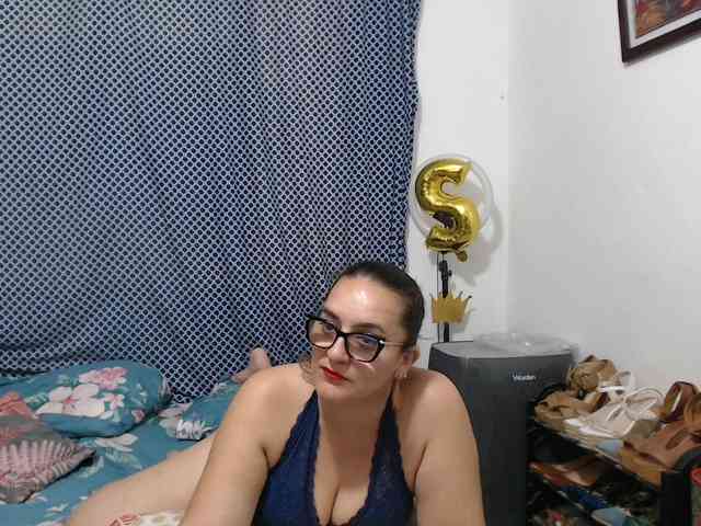 SaimaJayeb webcam