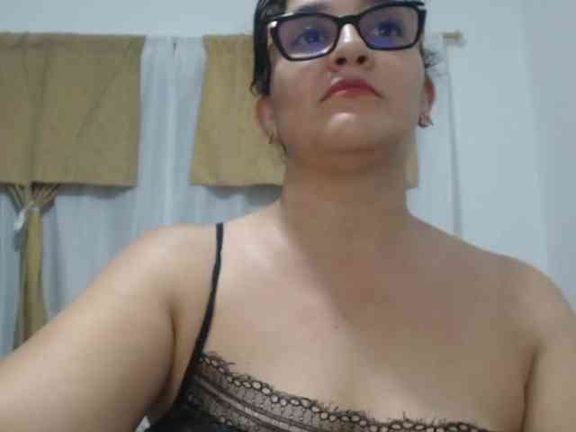 SaimaJayeb webcam