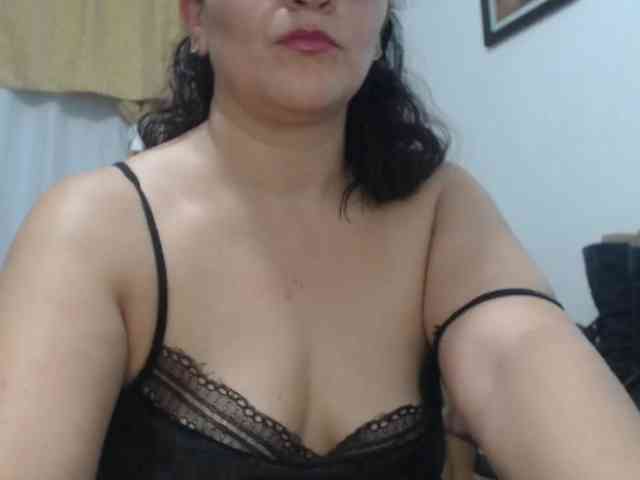 SaimaJayeb webcam