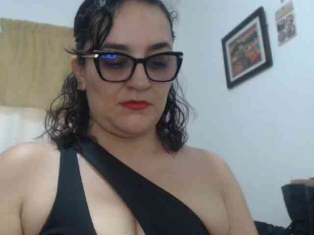 SaimaJayeb webcam
