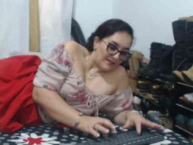 SaimaJayeb webcam