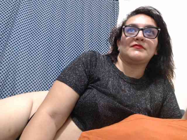SaimaJayeb webcam