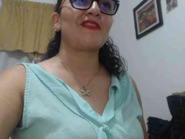 SaimaJayeb webcam