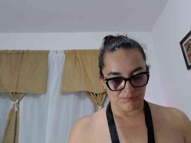 SaimaJayeb webcam
