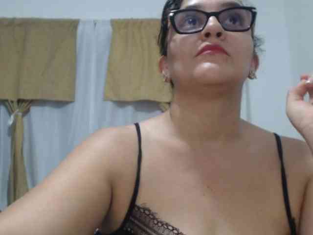 SaimaJayeb webcam