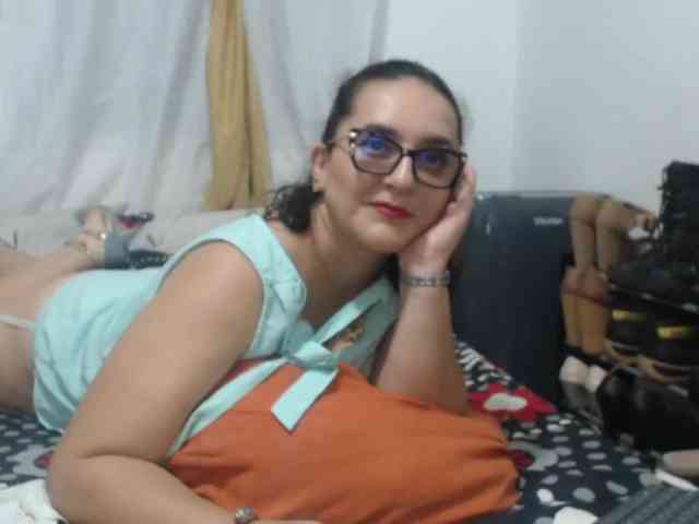 SaimaJayeb webcam