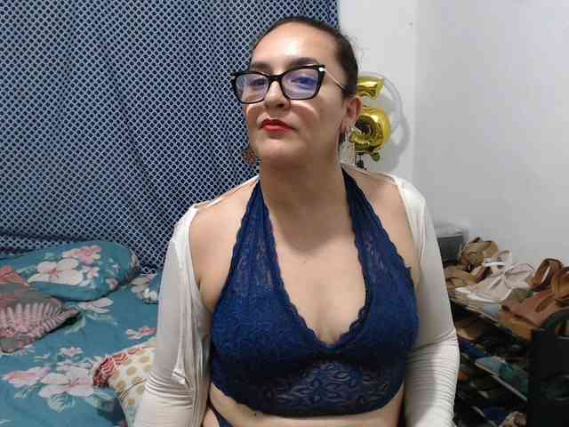 SaimaJayeb webcam