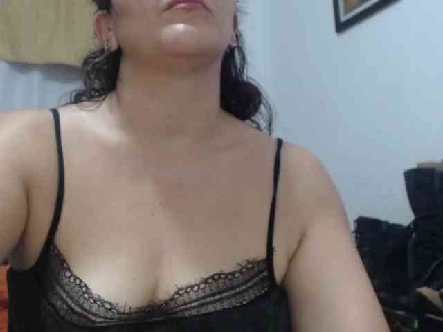 SaimaJayeb webcam