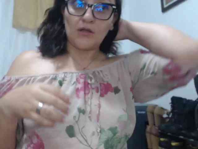 SaimaJayeb webcam