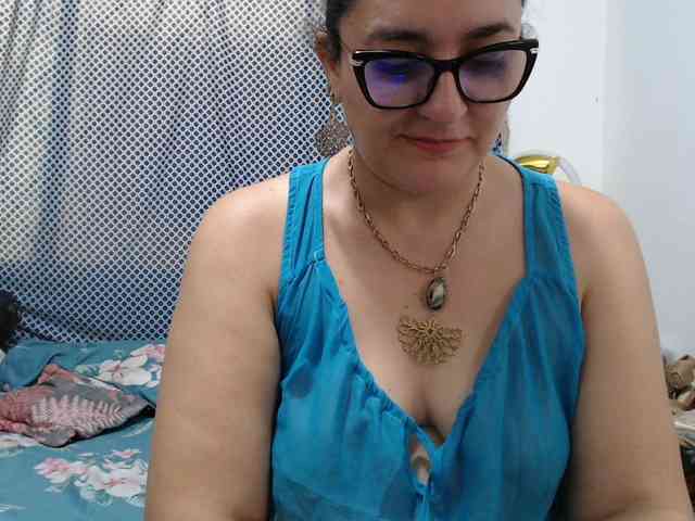 SaimaJayeb webcam