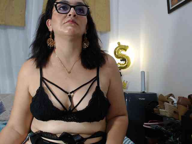 SaimaJayeb webcam